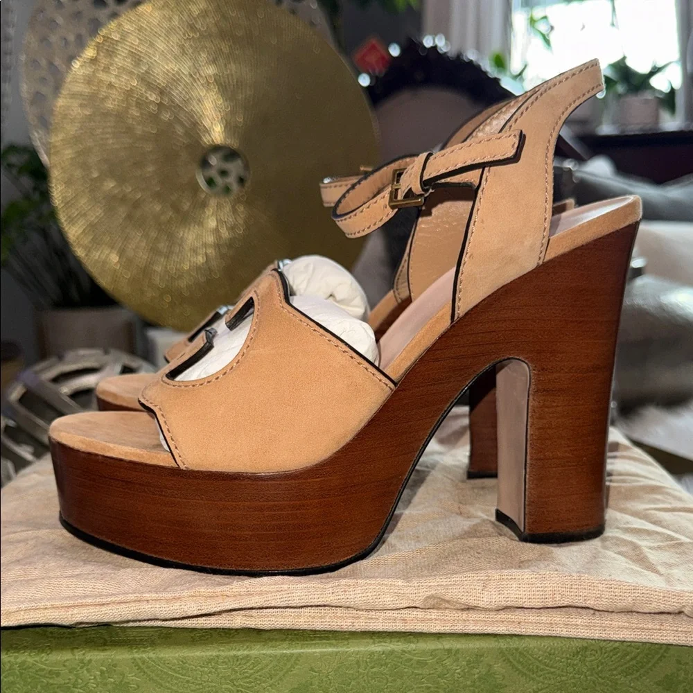NEW Gucci Interlocking G Cut-Out Platform Sandals - Cuir Brown SIZE: EU39
(US 9) - Picture 12 of 14